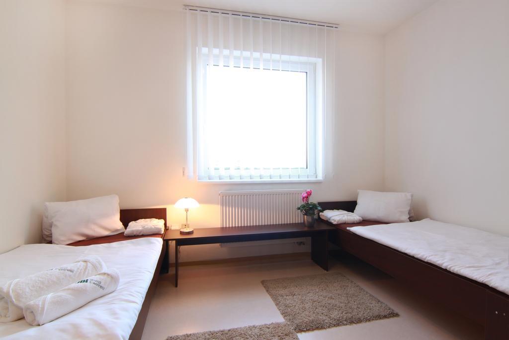 Jbi Wellness Hotel Kolin Room photo