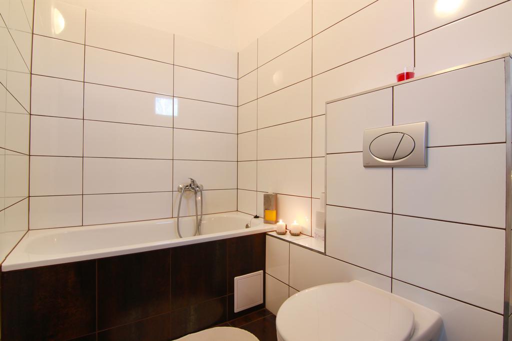 Jbi Wellness Hotel Kolin Room photo